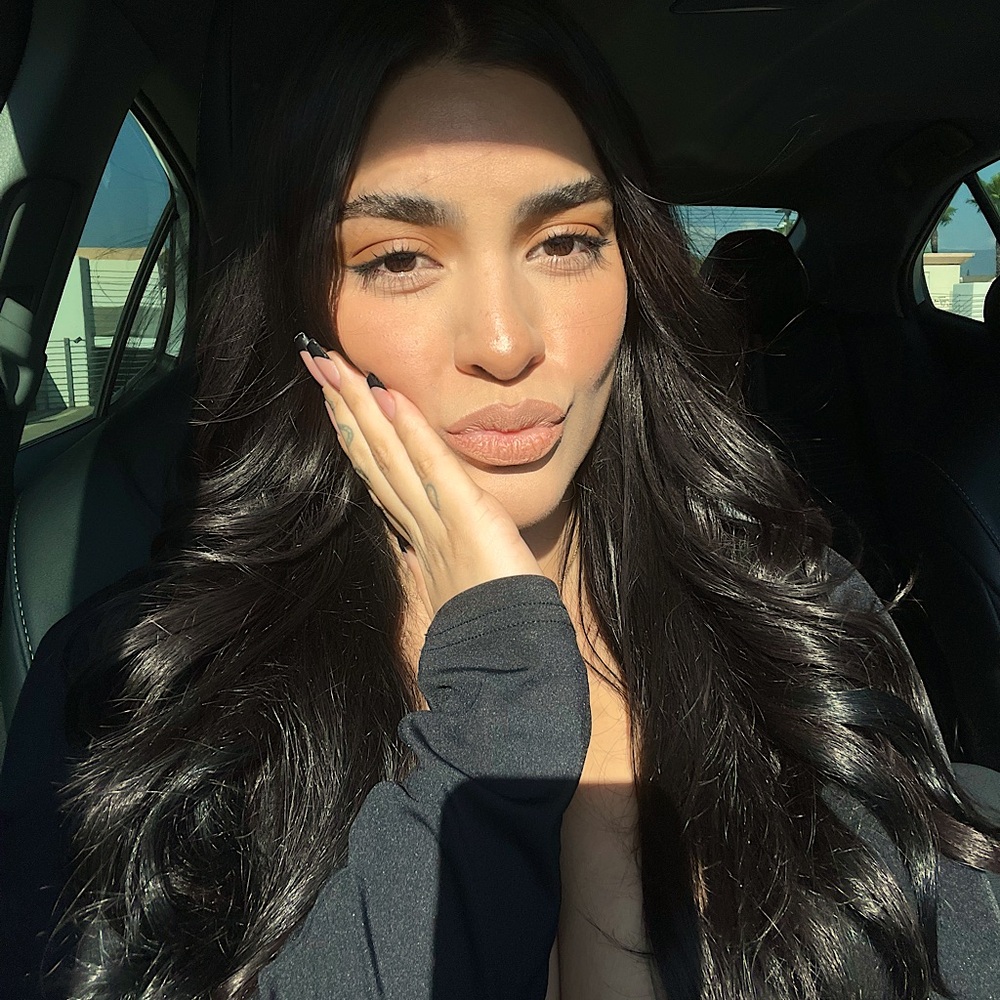 Meet your Posher, Nina